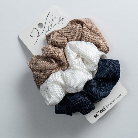 Scunci Hair Scrunchie Bundle. New with tags! - Picture 2 of 5